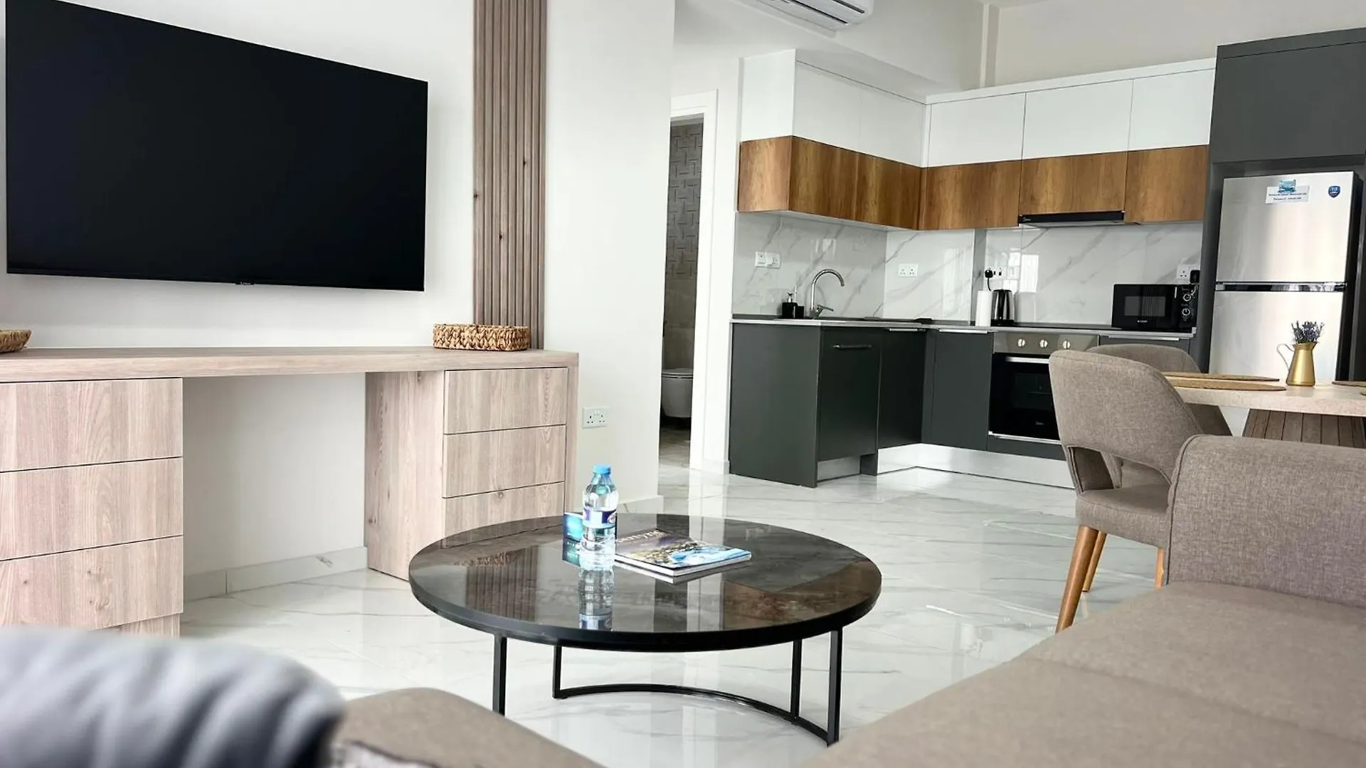Riverside Life Residence Larnaca 0*,